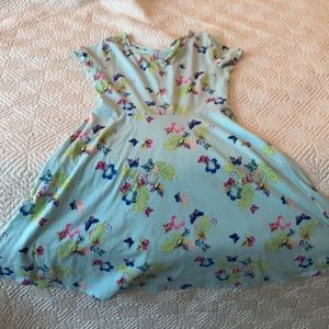 Girls dress